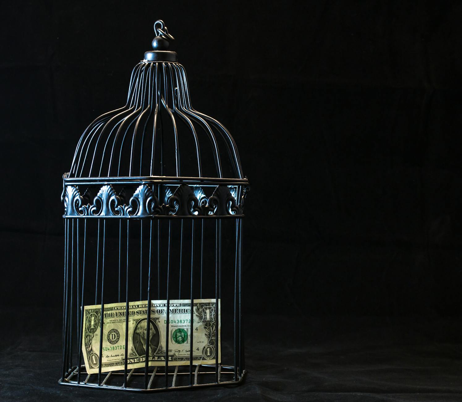 Behavioral Finance Traps Costing You Money in 2026