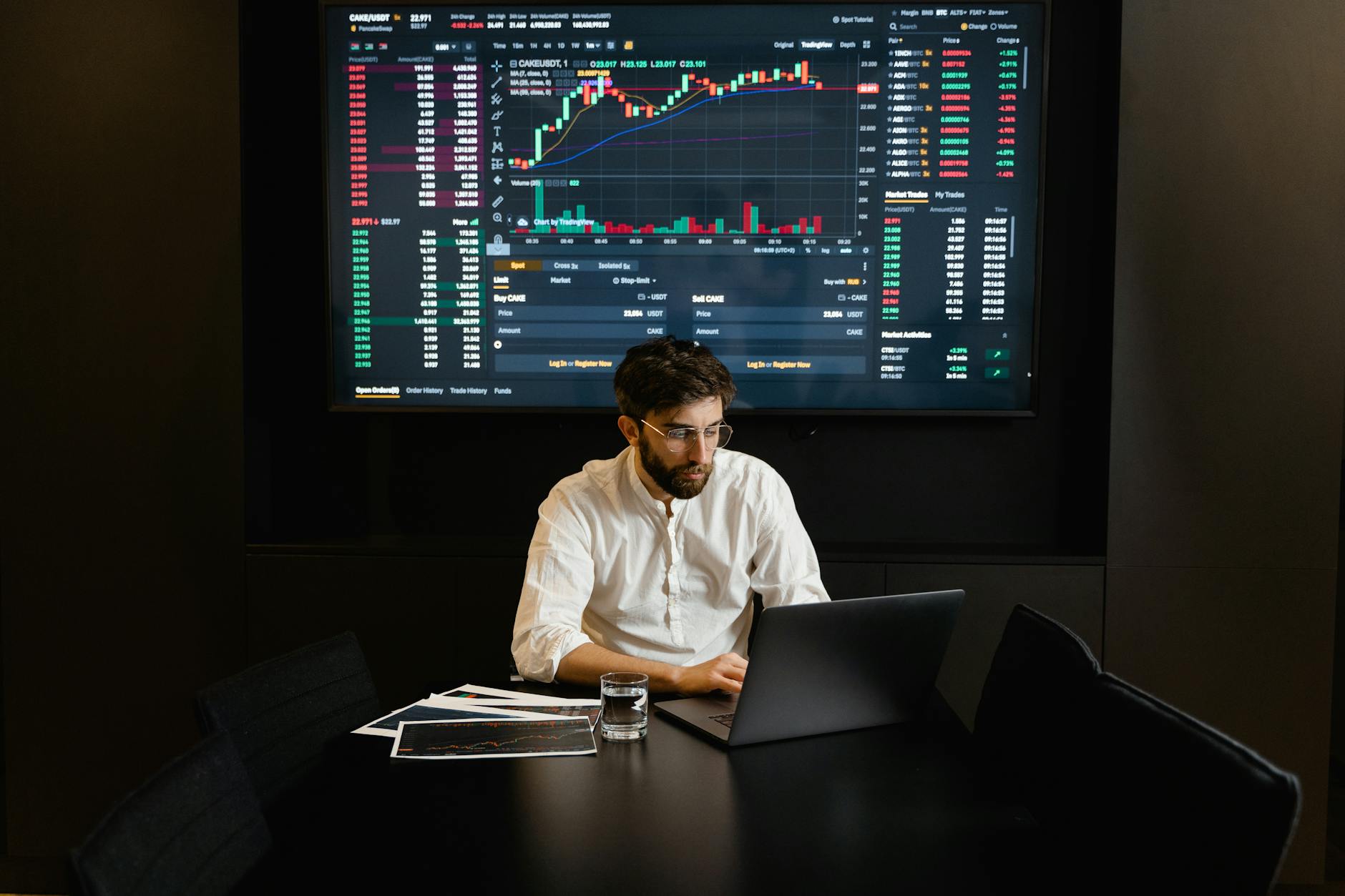 Crypto Tax 2026: IRS Forms, Deductions & Audit Red Flags