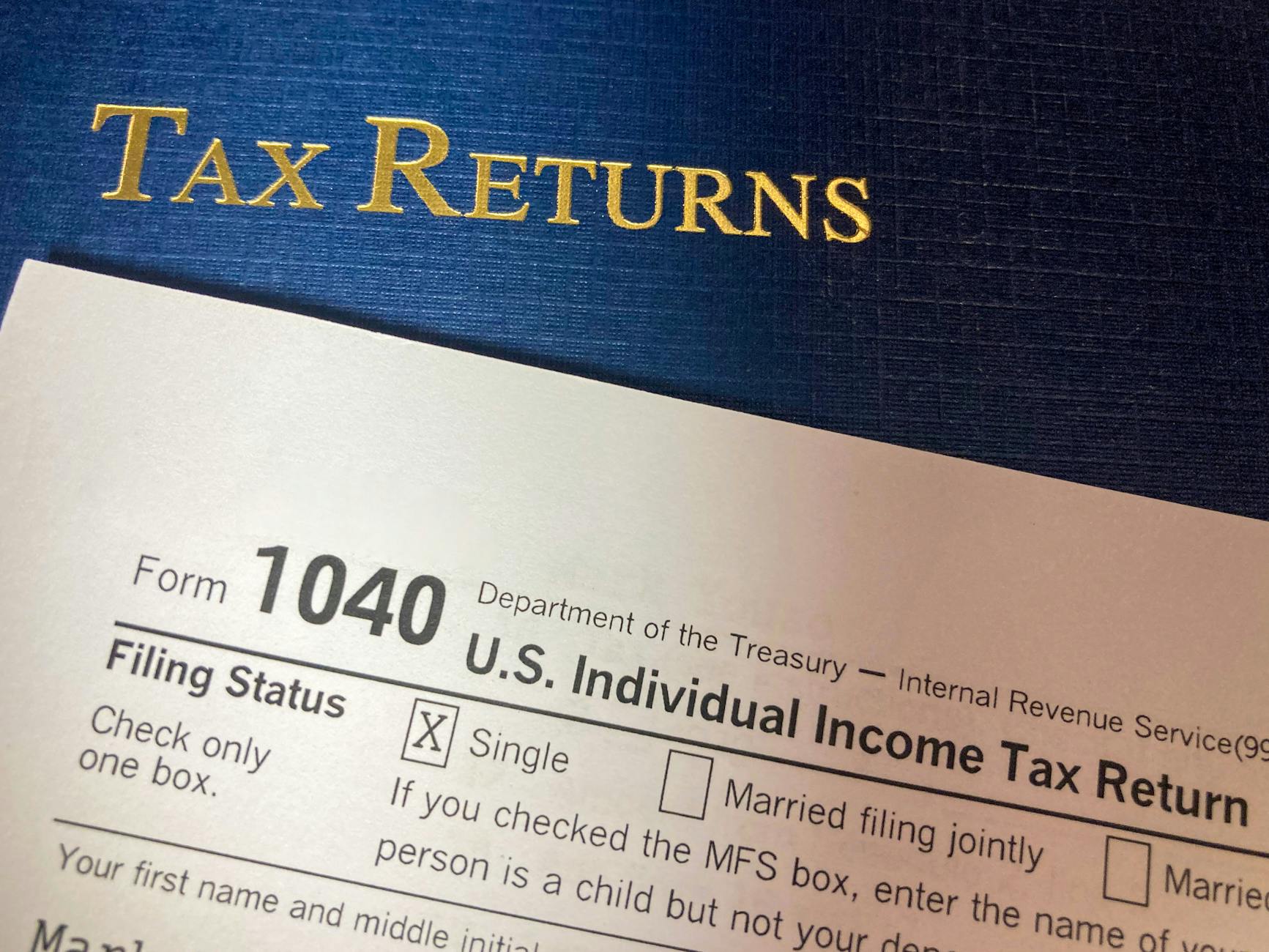 Tax Arbitrage: Save $50K–$150K Relocating to Low-Tax States
