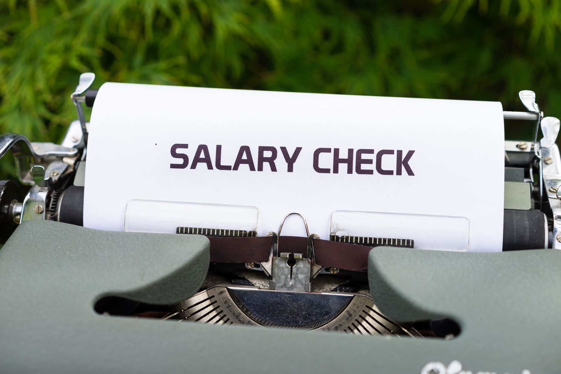 NQDC Plans: How Executives Defer Taxes on Big Compensation
