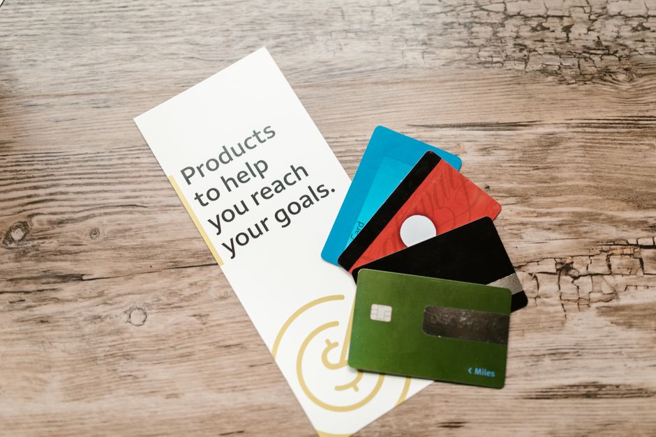 BNPL vs. Credit Cards: Which Costs Less?