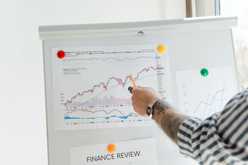 How to Read an Earnings Report: Beginner Investor Guide
