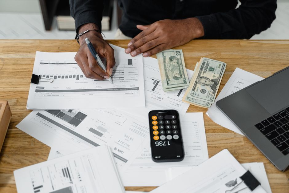 HYSA vs. Cash Management Account: Emergency Fund in 2026