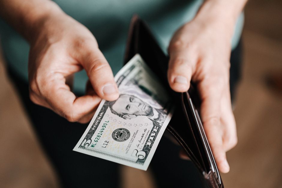 Wealth Advisor Fee Benchmarks 2026: Cut Your Costs