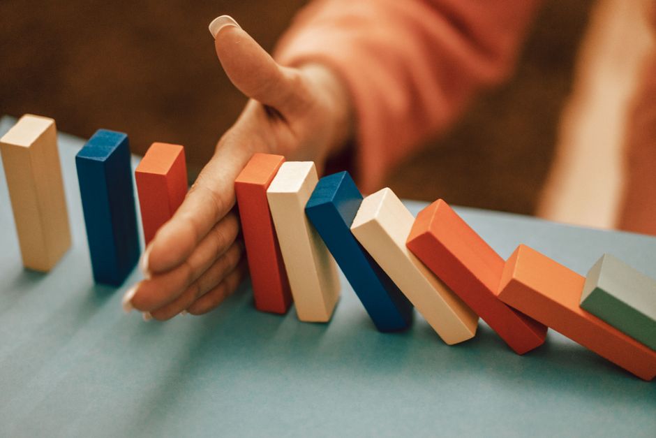 Sequence-of-Returns Risk: Protect Early Retirement