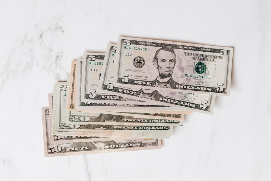 Five-Year Down Payment Plan: Savings, Risk & Accounts